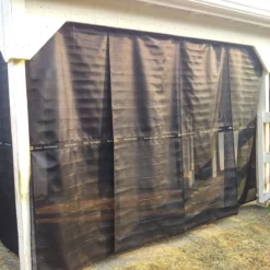 Kool Kurtains Panels 9 Kool Kurtains Panels -Ovatio Horse Shop 26929 runin