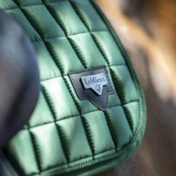 LeMieux Loire Classic Close Contact Square Saddle Pad -Ovatio Horse Shop 33261 hunter lifestyle 2