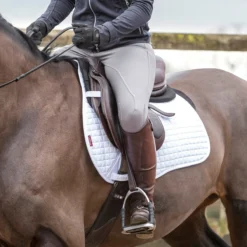 LeMieux ProSport Cotton GP Square Saddle Pad -Ovatio Horse Shop 33265 white lifestyle 2